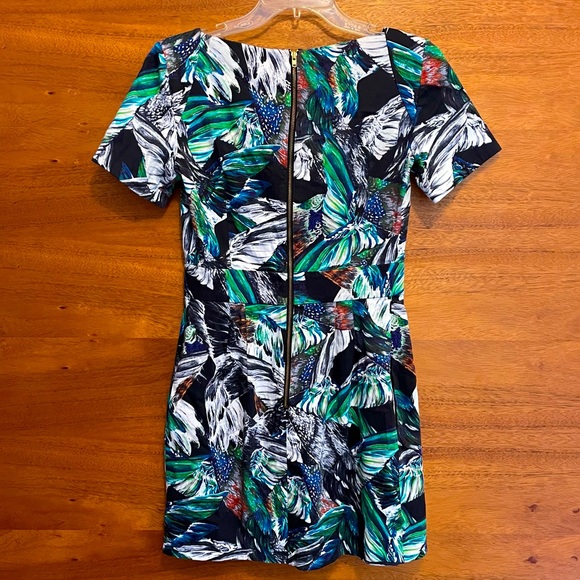 🎉HP🎉 French Connection Bird Wings Mini Dress - Picture 11 of 16